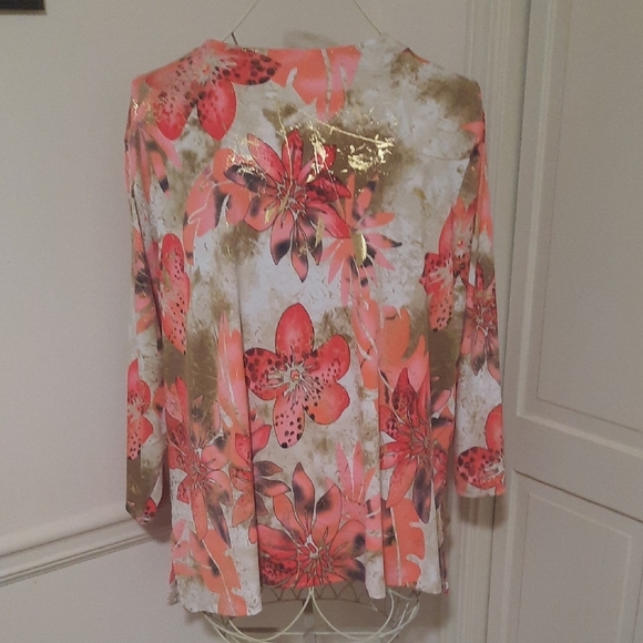 Alia Floral Blouse - Coral and Olive - Picture 3 of 6